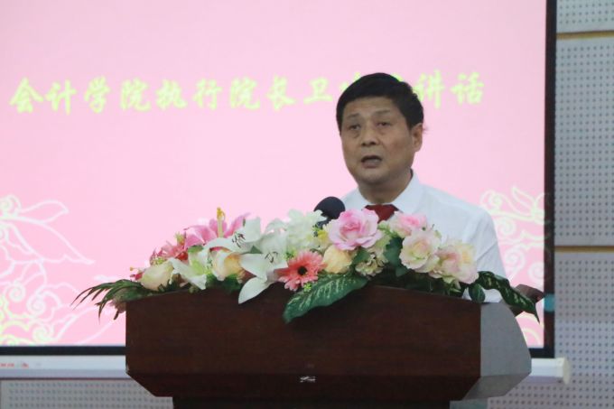 执行院长卫建国发表讲话.JPG