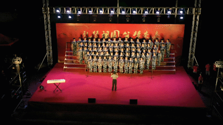 近环拍航拍.gif