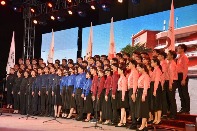 学生干部合唱团.jpg